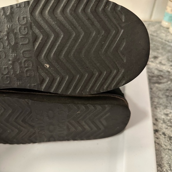 UGG Over the knee twisted black cable knit button detail fold over gorpcore boot - Picture 9 of 13